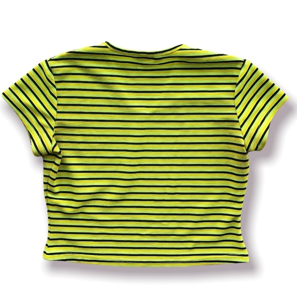 Janette Crop Top - Picture 2 of 4